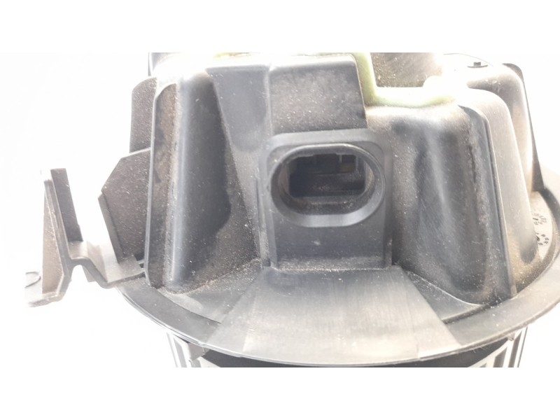 Recambio de ventilador calefaccion para dacia duster 1.5 dci diesel fap cat referencia OEM IAM 272106020R 34173 VHF310017