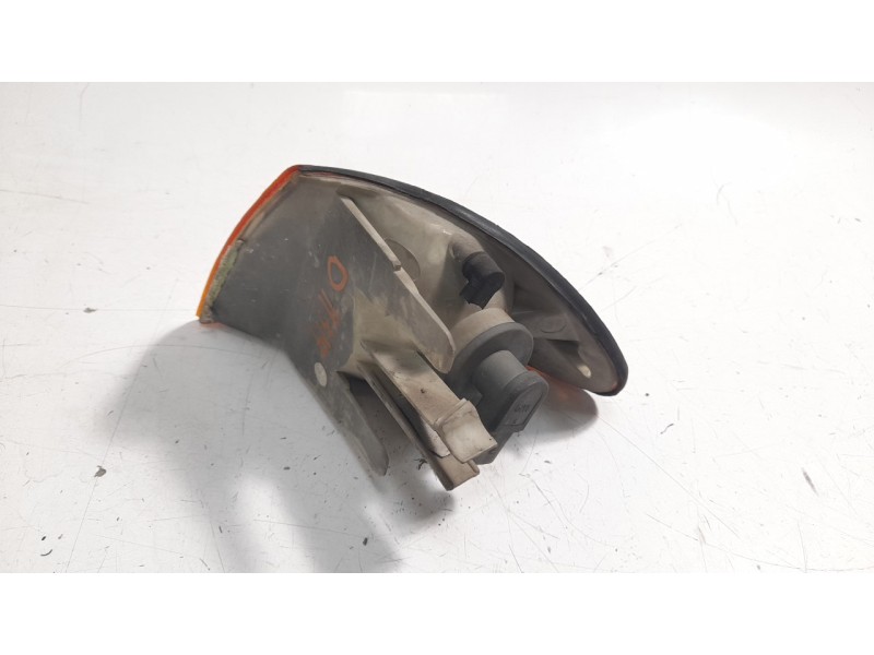 Recambio de piloto delantero derecho para bmw serie 3 berlina (e46) referencia OEM IAM 63136902766 103F05083200 BM0184103