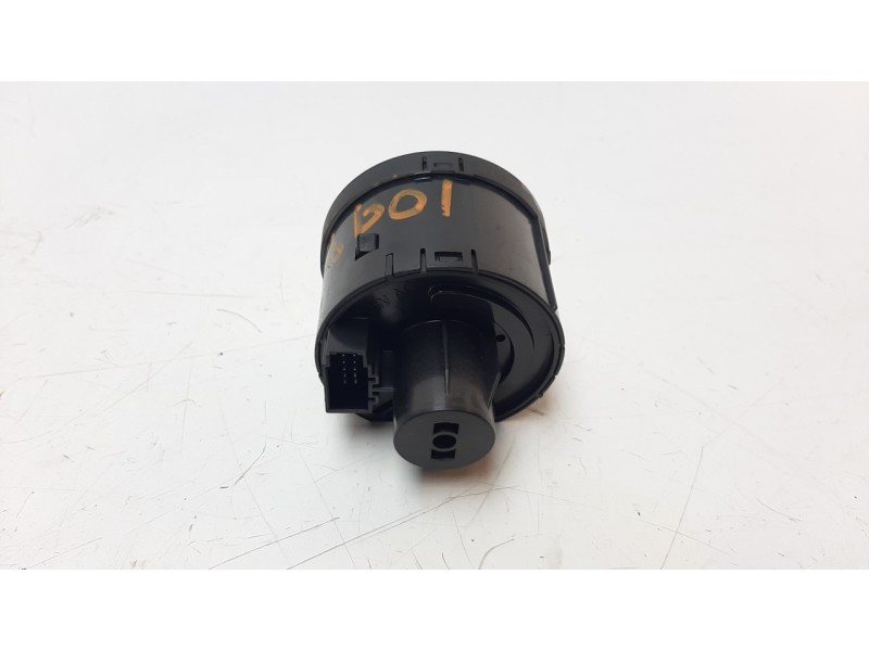 Recambio de mando luces para volkswagen polo (6c1) 1.4 tdi referencia OEM IAM 5G0941431AH  