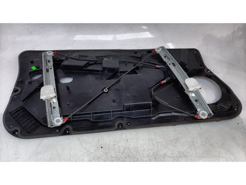 Recambio de elevalunas delantero derecho para ford fiesta (cb1) ghia referencia OEM IAM 8A61B045H16AH  