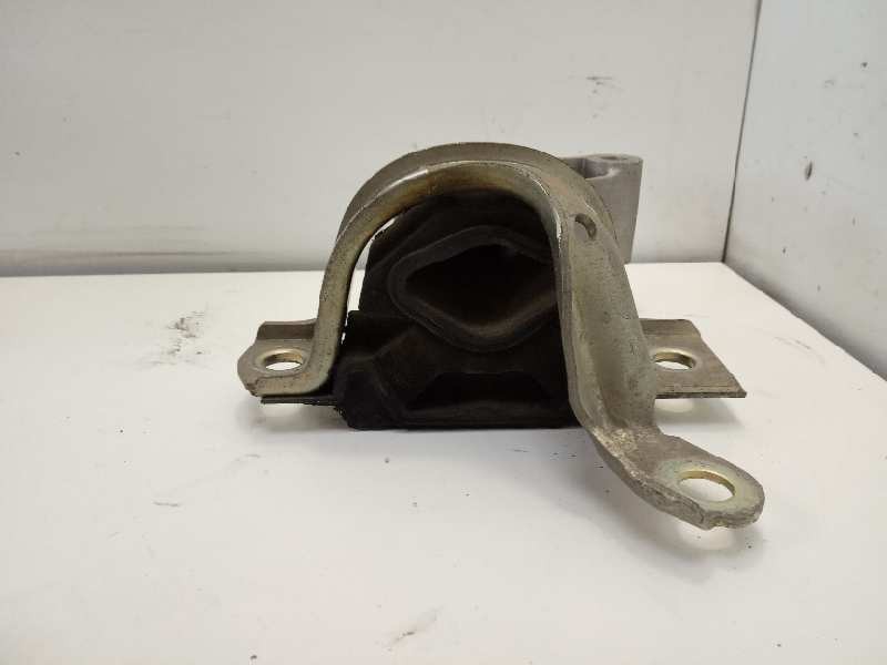 Recambio de soporte motor derecho para fiat nuova 500 (150) color therapy referencia OEM IAM 075011057  
