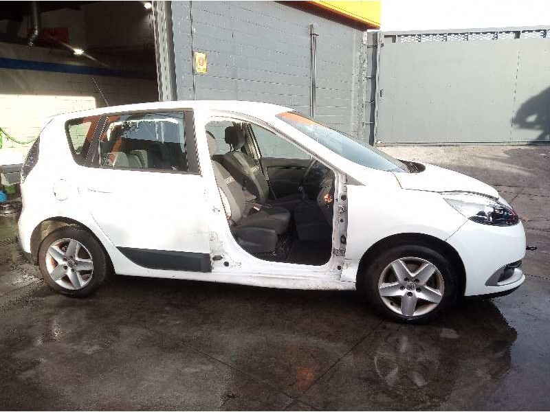 renault scenic iii del año 2013