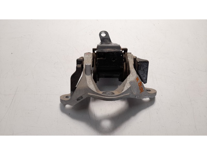 Recambio de soporte motor izquierdo para mazda 3 lim. () luxury referencia OEM IAM BJS739070  