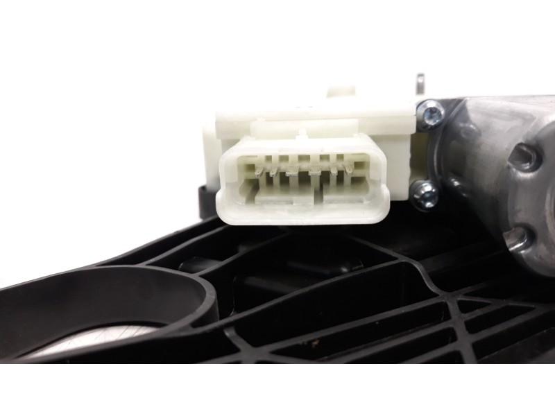 Recambio de elevalunas trasero derecho para renault captur ii 1.3 tce referencia OEM IAM 827209371R  