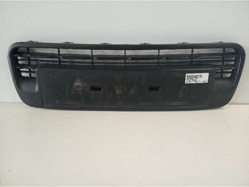 Recambio de rejilla delantera para citroen c3 picasso sx referencia OEM IAM 9681800777 107074604 CI7052001