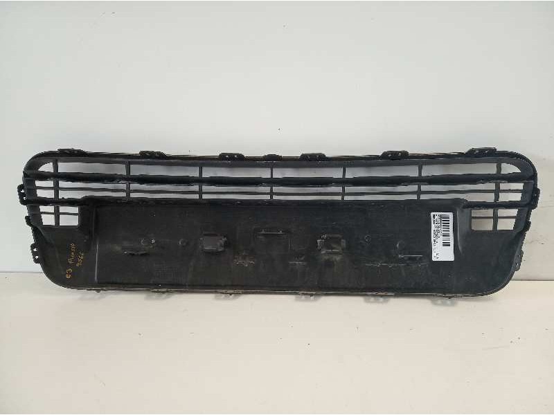 Recambio de rejilla delantera para citroen c3 picasso sx referencia OEM IAM 9681800777 107074604 CI7052001