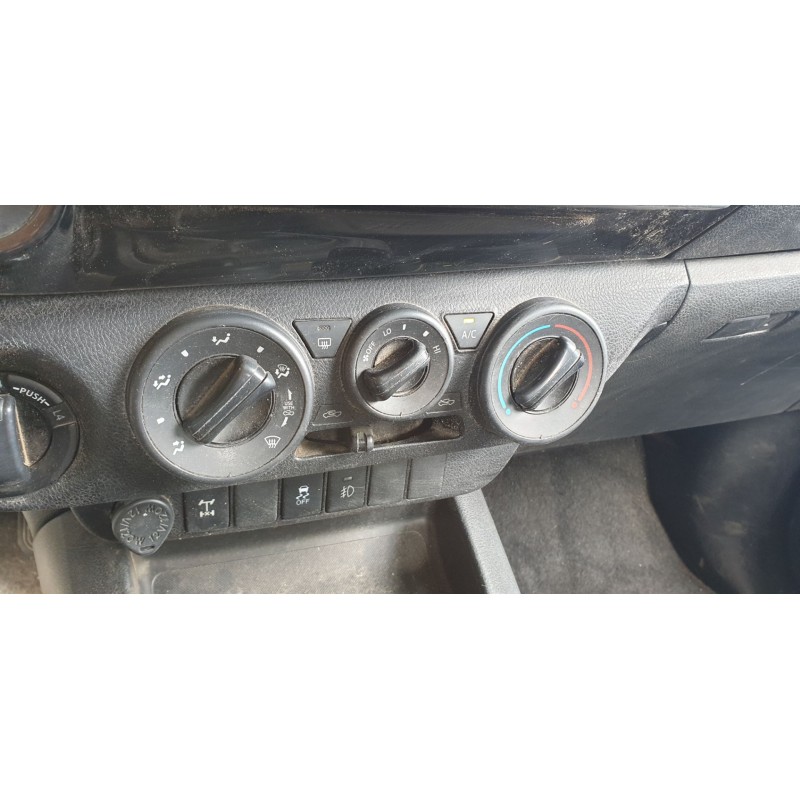 Recambio de mando calefaccion / aire acondicionado para toyota hilux (gun1) doble cabina dlx 4x4 referencia OEM IAM 559000KD61  
