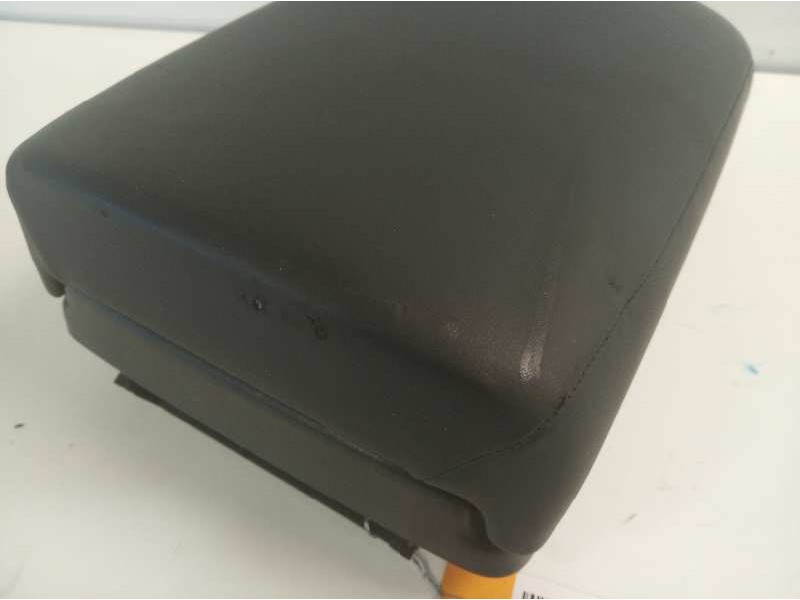 Recambio de apoyabrazos central para nissan qashqai (j10) acenta referencia OEM IAM   