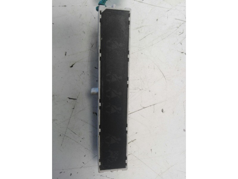 Recambio de pantalla multifuncion para peugeot 207 confort referencia OEM IAM 9665103980  