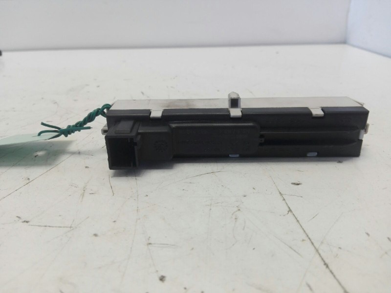 Recambio de pantalla multifuncion para peugeot 207 confort referencia OEM IAM 9665103980  