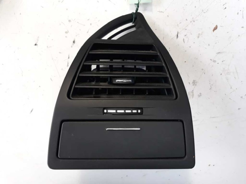 Recambio de rejilla aireadora para citroen c4 coupe by loeb referencia OEM IAM 9646337977  