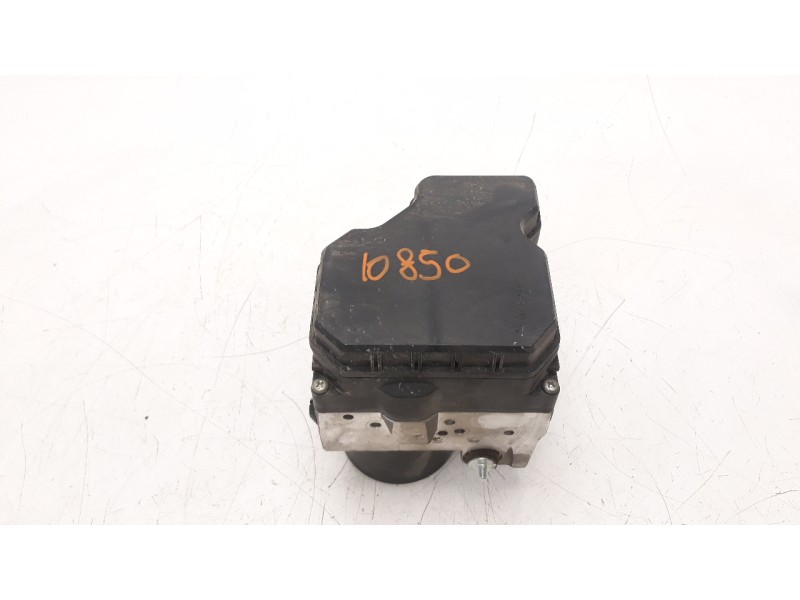 Recambio de abs para lexus is200 (ds2/is2) 2.2 d-4d cat referencia OEM IAM 4454053100  