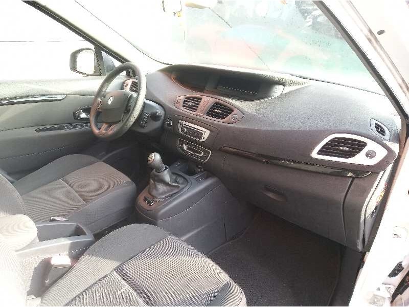 renault scenic iii del año 2013