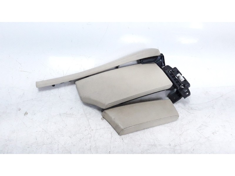 Recambio de apoyabrazos central para bmw serie 5 berlina (e60) 3.0 turbodiesel cat referencia OEM IAM 51166985217  