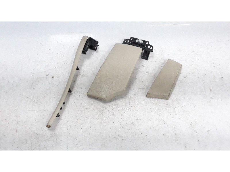 Recambio de apoyabrazos central para bmw serie 5 berlina (e60) 3.0 turbodiesel cat referencia OEM IAM 51166985217  