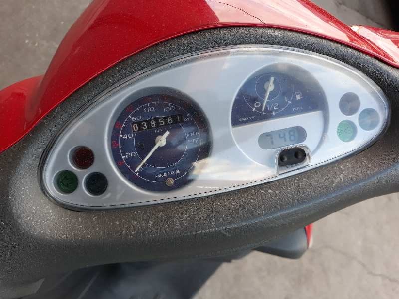 piaggio (vespa) fly del año 2011