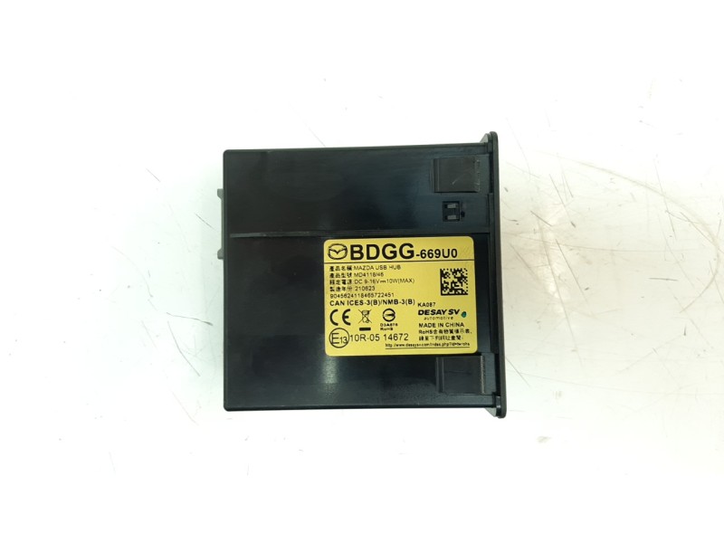 Recambio de modulo electronico para mazda 3 berlina (bp) referencia OEM IAM BDGG669U0  