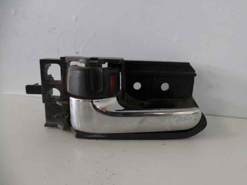 Recambio de maneta interior delantera izquierda para toyota corolla (e12) 2.0 d-4d sol berlina referencia OEM IAM 6920605040B0  
