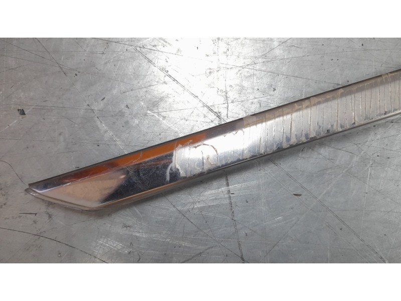 Recambio de moldura para peugeot 5008 1.5 blue-hdi fap referencia OEM IAM 98270093VV  