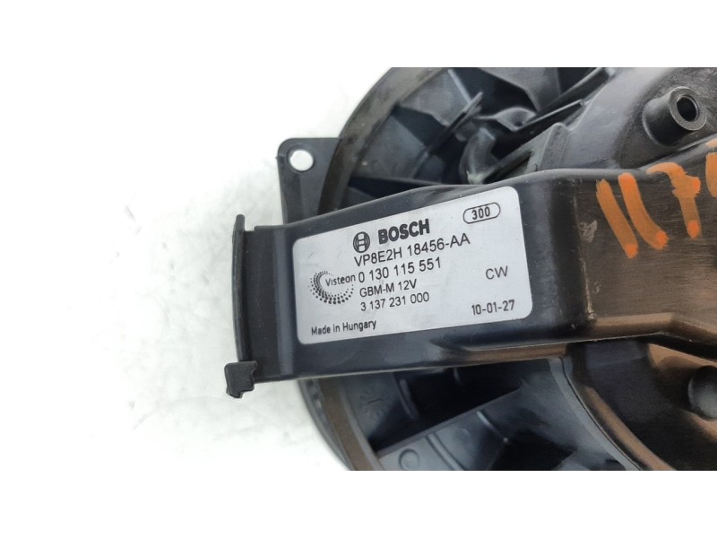 Recambio de ventilador calefaccion para ford fiesta (cb1) ghia referencia OEM IAM VP8E2H18456AA 0130115551 3137231000