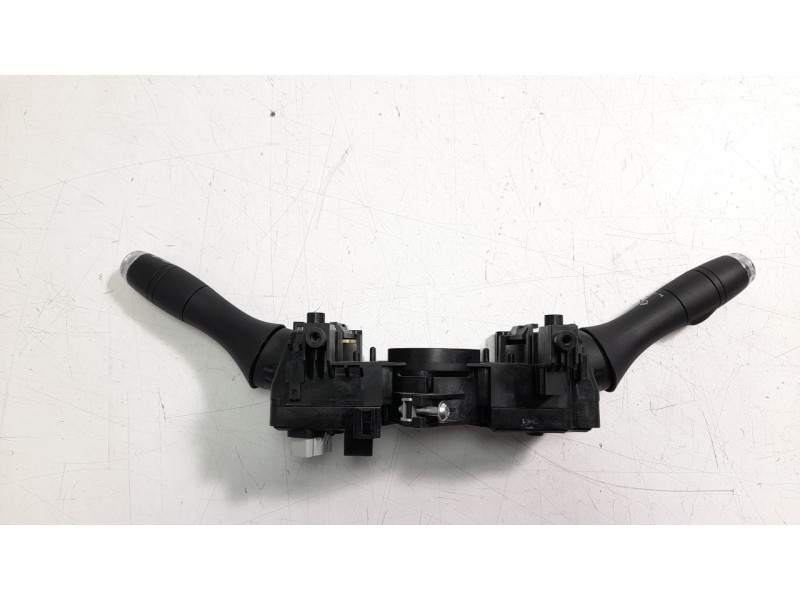 Recambio de mando multifuncion para renault captur ii 1.3 tce referencia OEM IAM 255675601R  