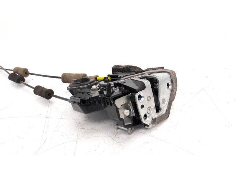 Recambio de cerradura puerta trasera derecha para lexus is200 (ds2/is2) 2.2 d-4d cat referencia OEM IAM 6905053040  