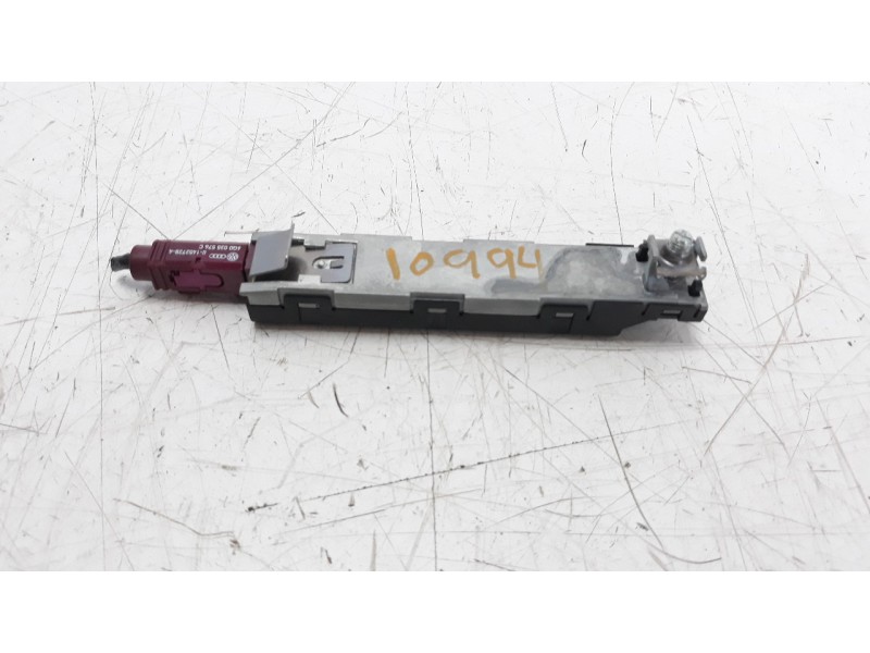 Recambio de antena para seat leon (5f1) 1.6 tdi referencia OEM IAM 5F4035225A  