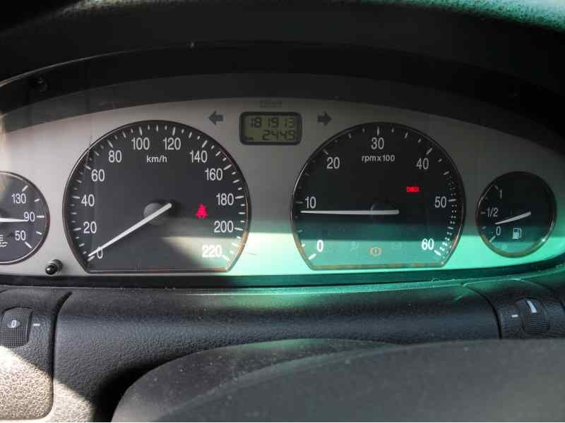 lancia lybra berlina del año 2000