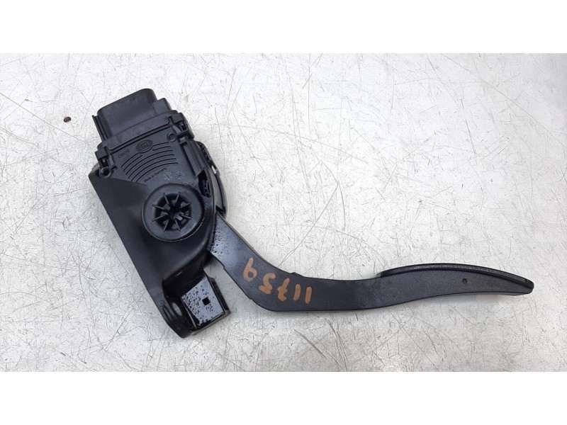 Recambio de potenciometro pedal para ford fiesta (cb1) ghia referencia OEM IAM 8V219F836AA  