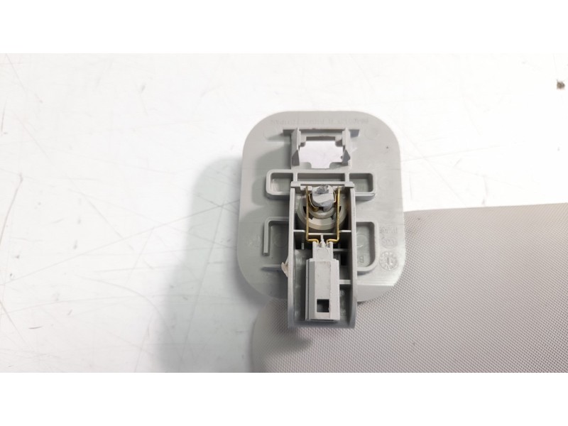 Recambio de parasol derecho para renault captur ii 1.3 tce referencia OEM IAM 964002583R  