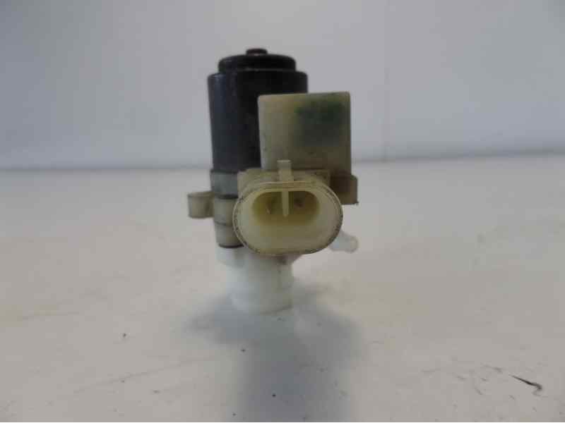 Recambio de bomba limpia para chrysler voyager (gs) 2.4 referencia OEM IAM 880301  