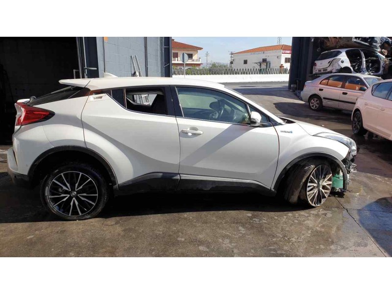 toyota c-hr del año 2017