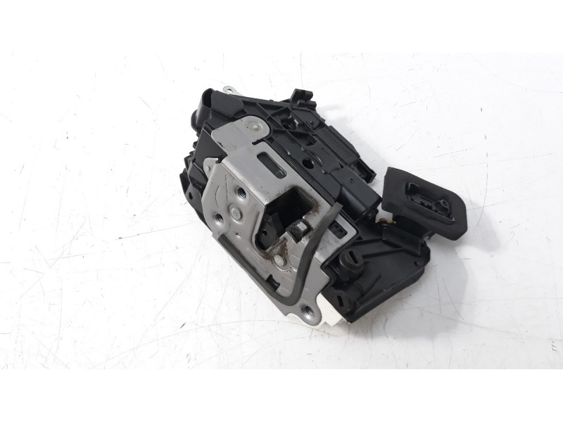 Recambio de cerradura puerta trasera derecha para seat leon (5f1) 1.6 tdi referencia OEM IAM 5K4839016AF  