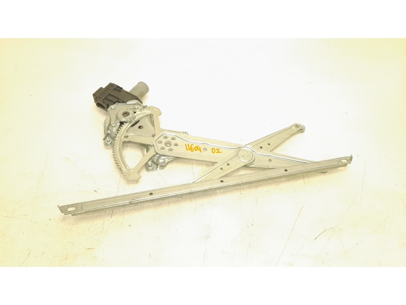 Recambio de elevalunas delantero izquierdo para lexus xe2 is300h referencia OEM IAM 6980253040  