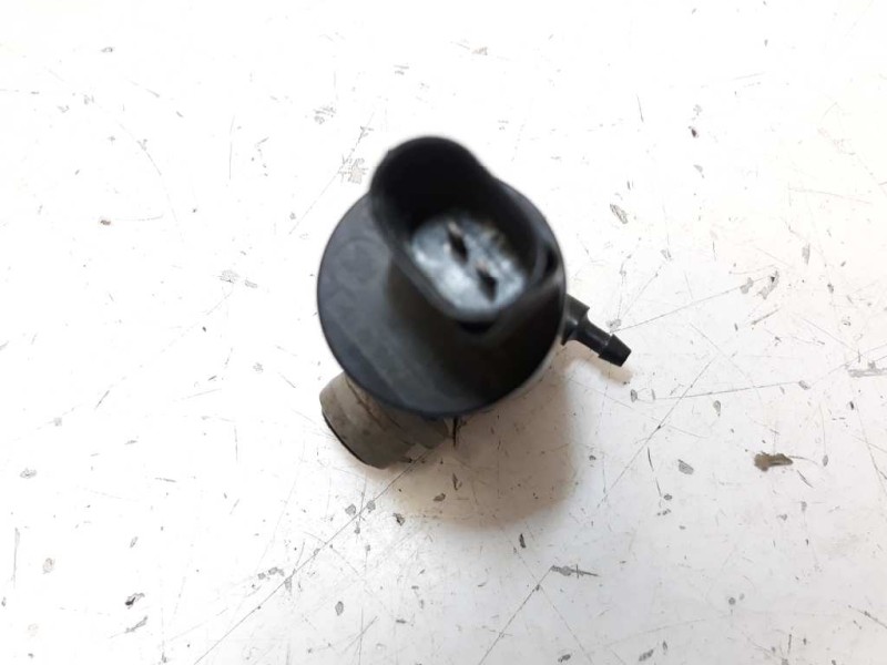 Recambio de bomba limpia para toyota yaris 1.0 cat referencia OEM IAM 30357 0806044 867244