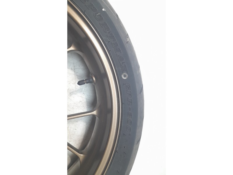 Recambio de llanta para honda cb125 r referencia OEM IAM 42650K94T10ZE  