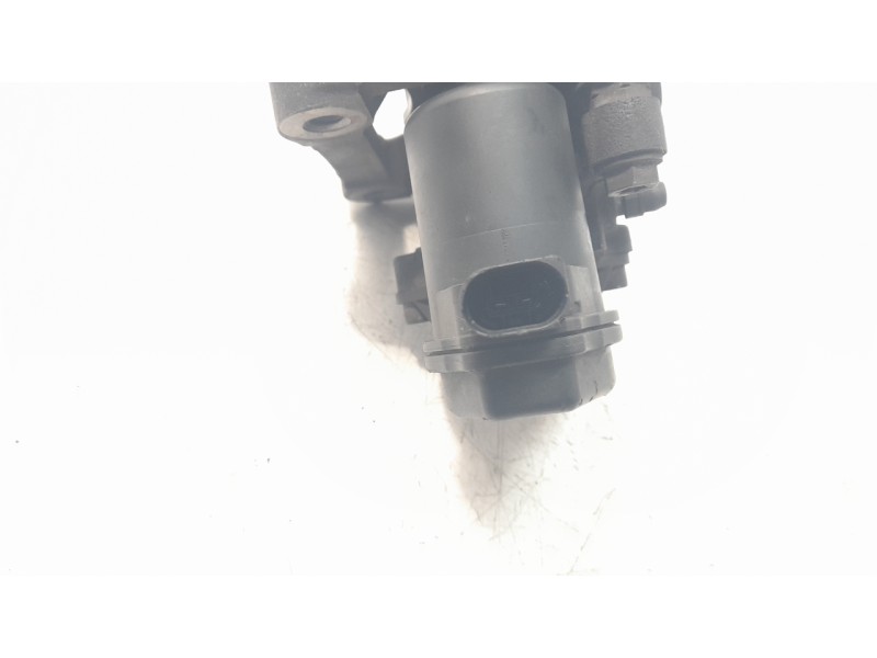 Recambio de pinza de freno trasera derecha para land rover evoque referencia OEM IAM LR027126  
