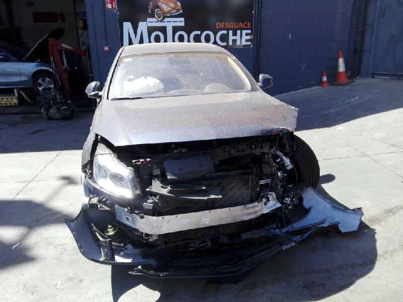 opel insignia berlina del año 2009