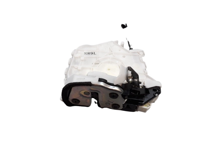 Recambio de cerradura puerta delantera derecha para mazda 3 berlina (bp) referencia OEM IAM BDMC58310B  