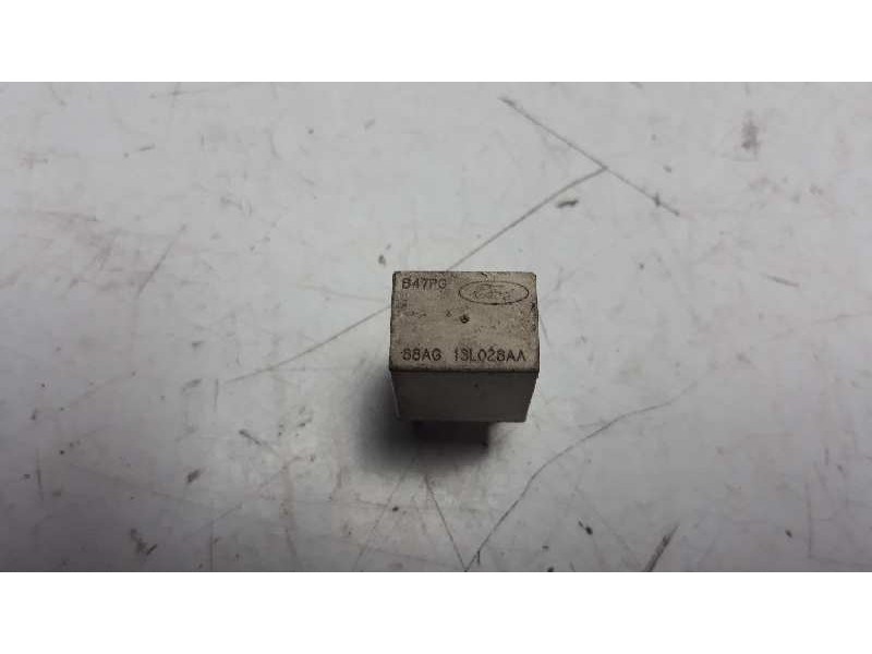 Recambio de rele para ford sierra berlina referencia OEM IAM 88AG13L028AA  