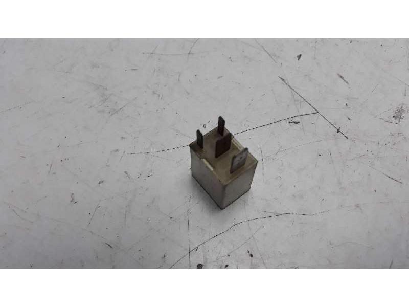 Recambio de rele para ford sierra berlina referencia OEM IAM 88AG13L028AA  