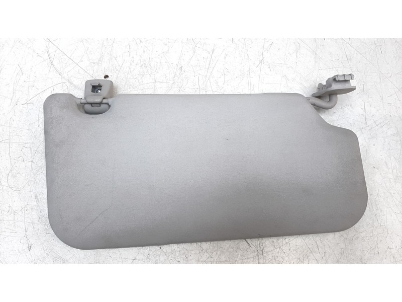 Recambio de parasol izquierdo para ford fiesta (cb1) ghia referencia OEM IAM 1702310  