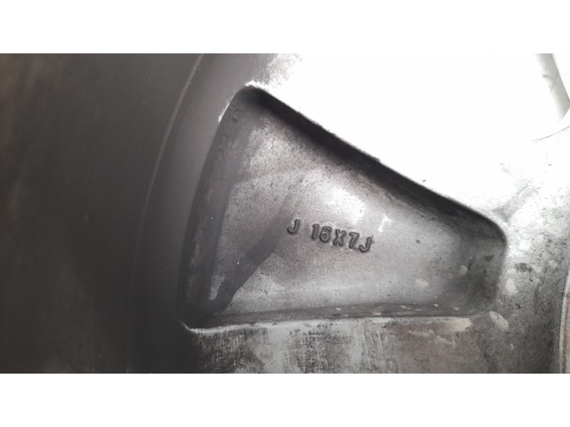 Recambio de llanta para lexus xe2 is300h referencia OEM IAM 4261153410  