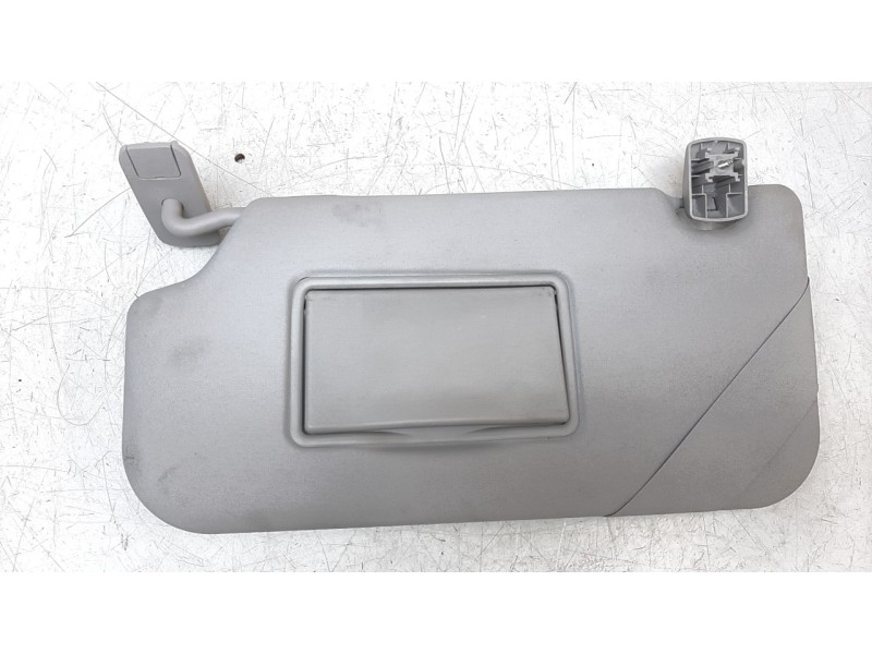 Recambio de parasol izquierdo para ford fiesta (cb1) ghia referencia OEM IAM 1702310  
