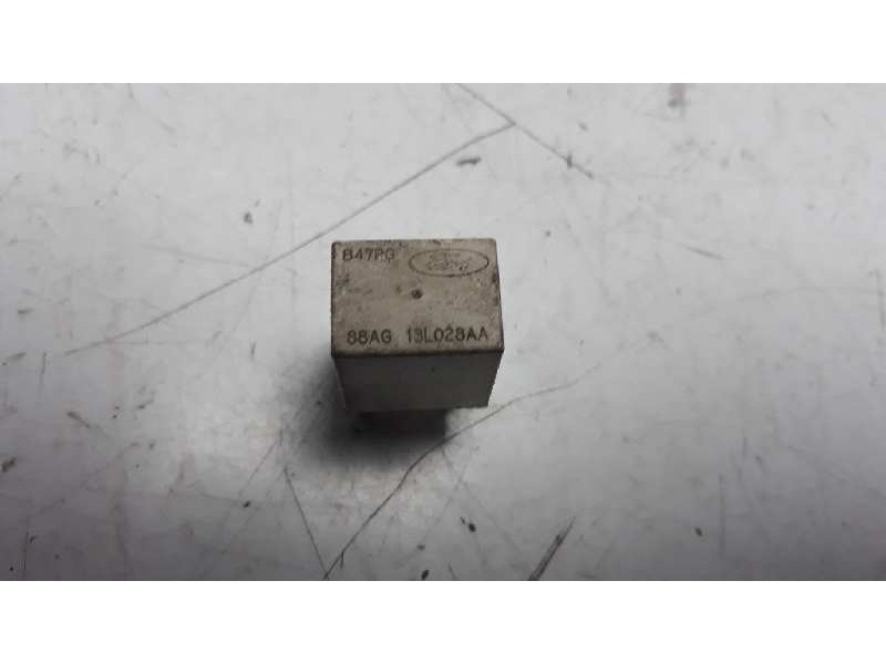 Recambio de rele para ford sierra berlina referencia OEM IAM 88AG13L028AA  