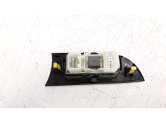Recambio de mando elevalunas trasero derecho para lexus is200 (ds2/is2) 2.2 d-4d cat referencia OEM IAM 8403053020   2