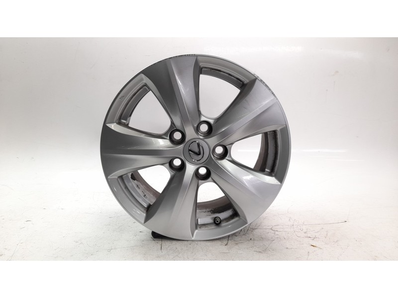 Recambio de llanta para lexus xe2 is300h referencia OEM IAM 4261153410  