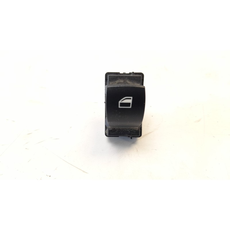 Recambio de mando elevalunas trasero izquierdo para bmw serie 5 berlina (e60) 3.0 turbodiesel cat referencia OEM IAM 9113771 IAF