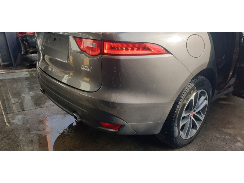 Recambio de paragolpes trasero para jaguar f-pace 300 sport awd referencia OEM IAM T4A7388LML  