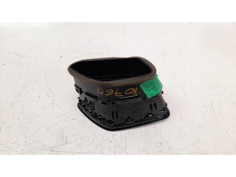 Recambio de rejilla aireadora para opel grandland x 1.2 referencia OEM IAM YP00060077  